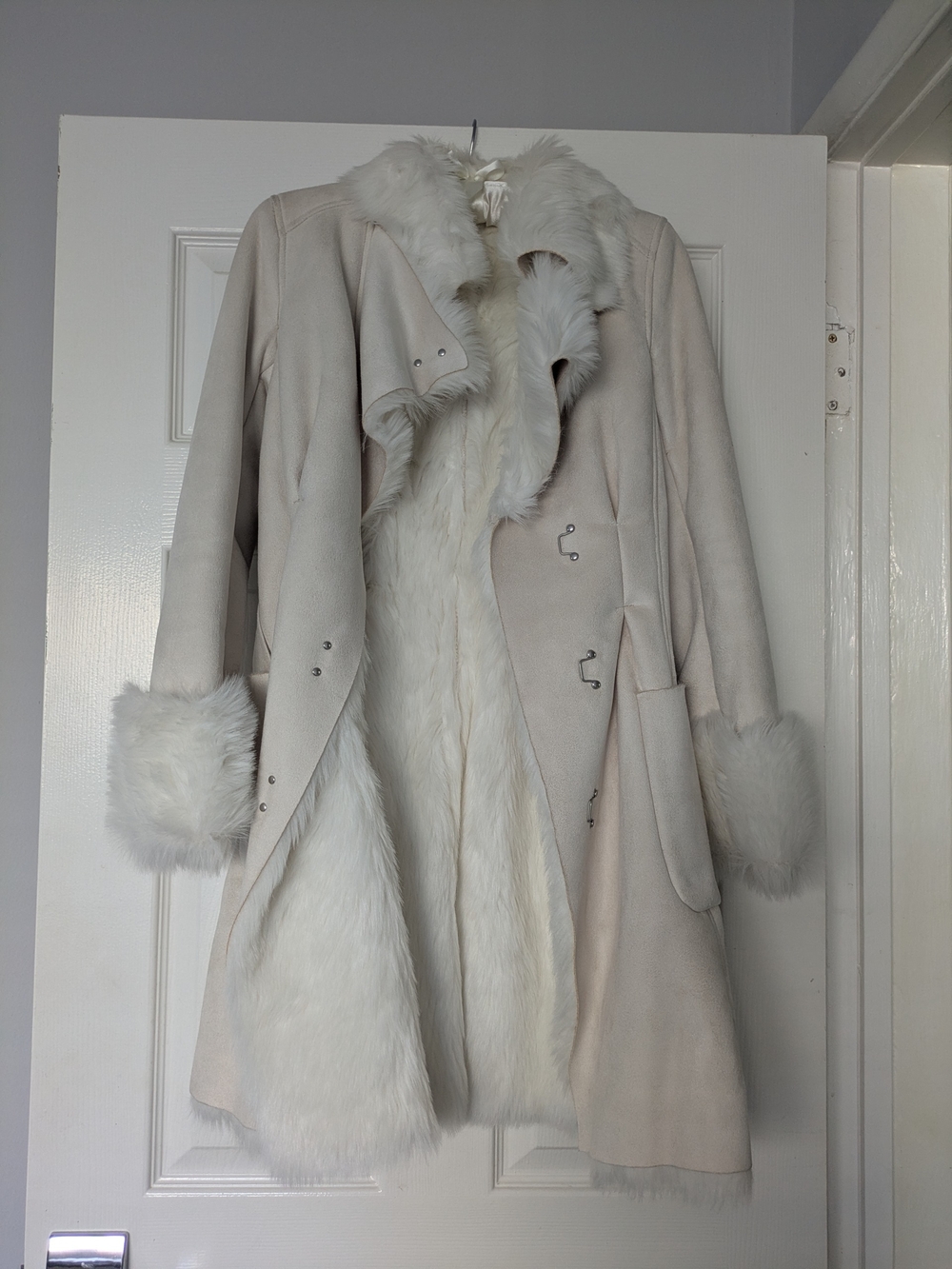 AX Armani Exchange Women's Cream Faux Fur Trim Coat